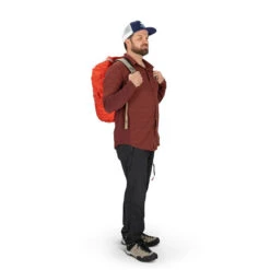 Osprey Hi-Vis Commuter Raincover -Edelrid Shop hiviscommuterraincoversmall s23 body1 orange