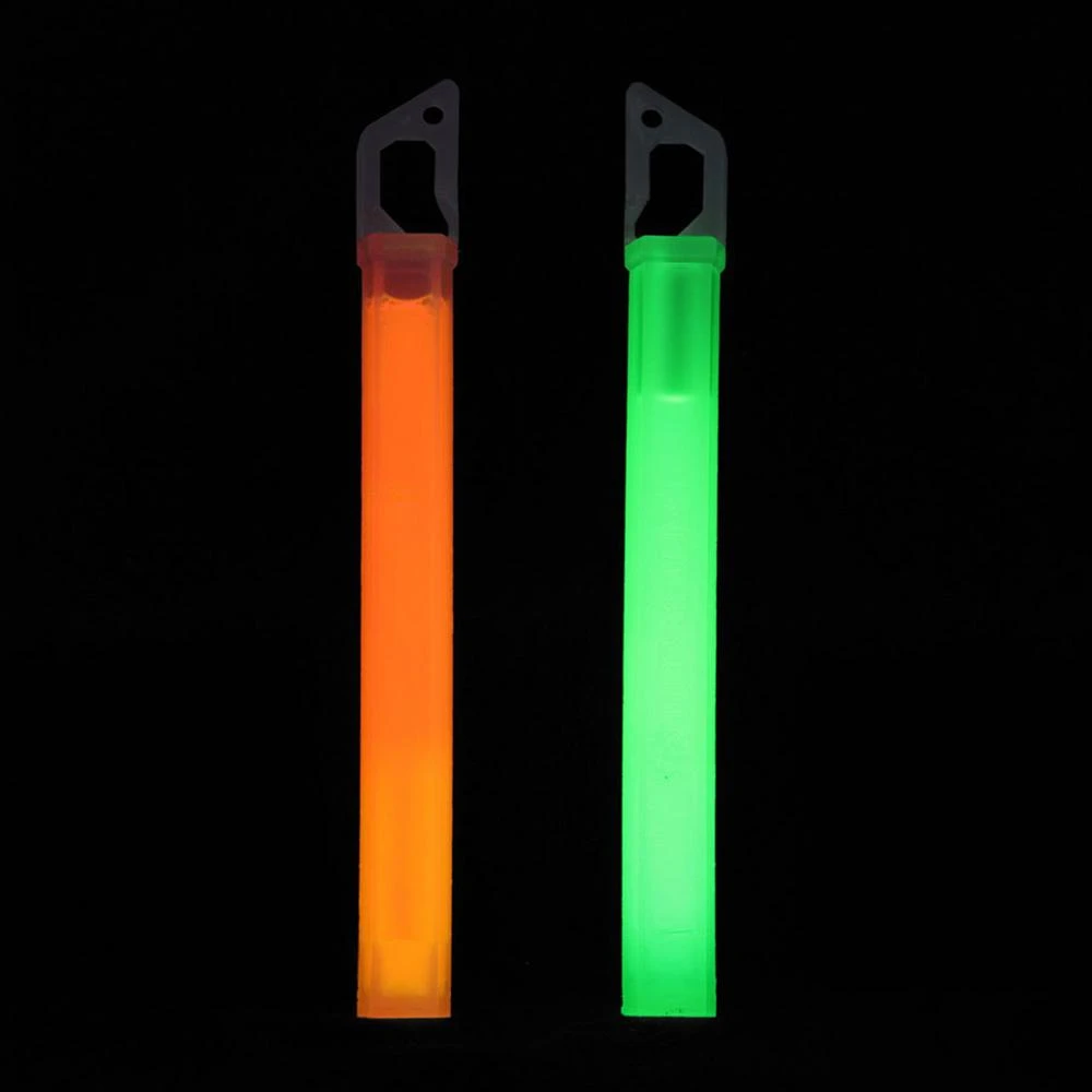LIFESYSTEMS Lifeventure Safety Light Sticks (2 Pack) 2 LIFESYSTEMS Lifeventure Safety Light Sticks (2 Pack) - Image 2