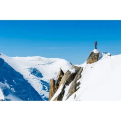 Grivel The Light Machine Ice Axe With Alpine Hammer -Edelrid Shop lightmachine CA8A6812 1600x 0b6aaa63 3486 4abe ac24 99e083669174