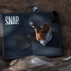 SNAP Climbing Grand Rebound -Edelrid Shop snap climbing grand rebound bouldering crash pad black 12 1024x1024 63c36f8c 7e52 4b90 a24c 094ebf8ed03b